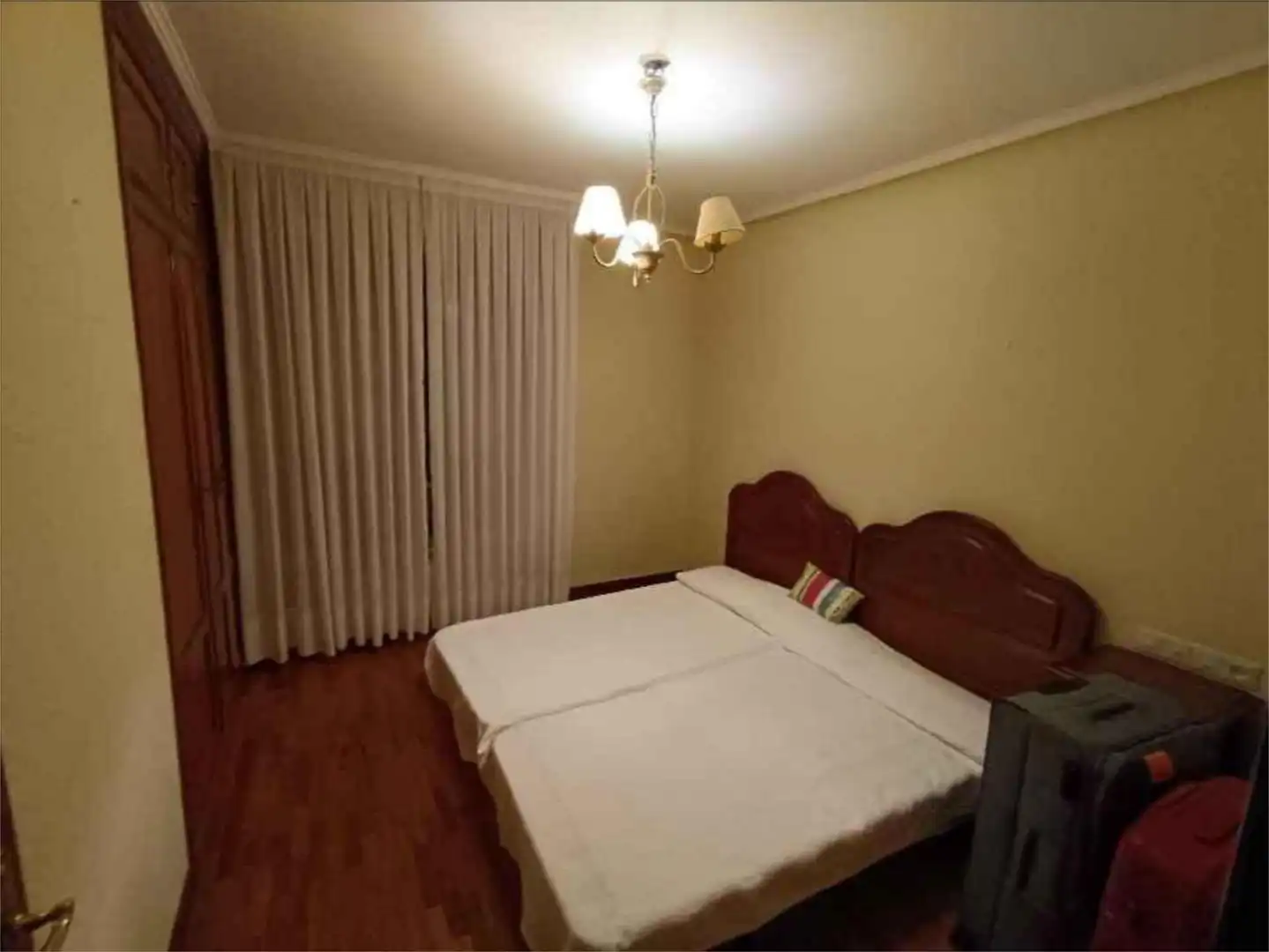 Piso en venta en Los Chopos Etorbidea, 39, Neguri Habitación de Piso en venta en Getxo con Balcón