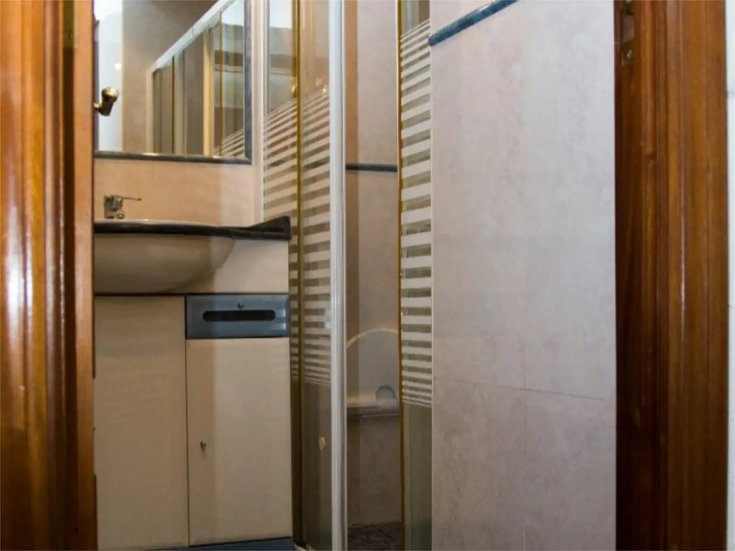Piso en venta en Los Chopos Etorbidea, 39, Neguri Baño de Piso en venta en Getxo con Balcón