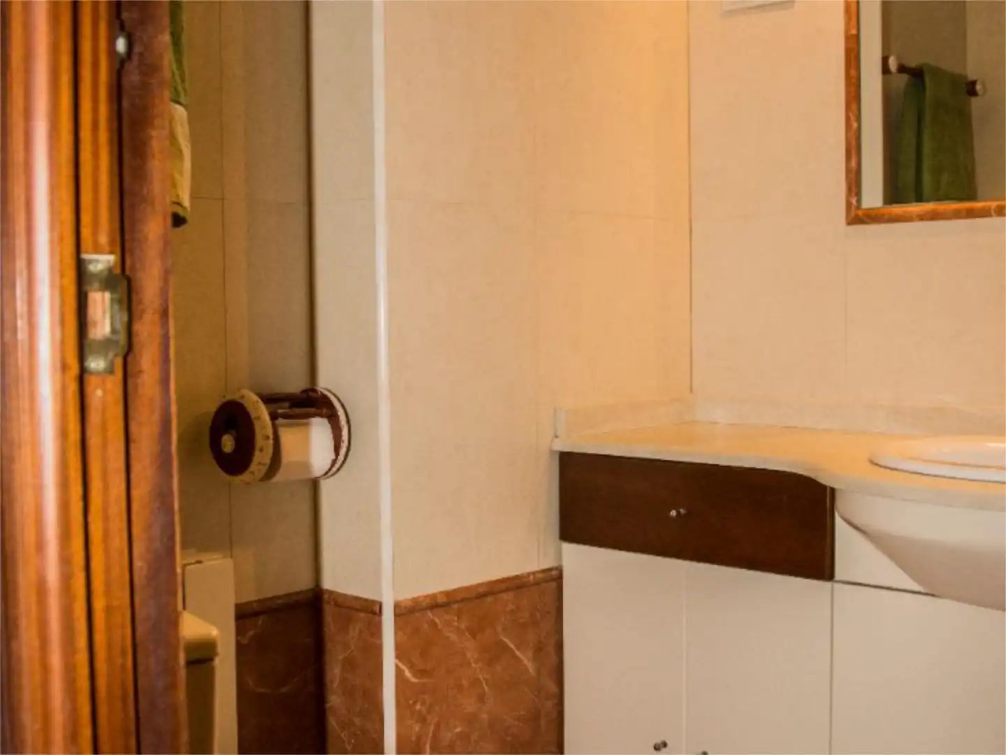 Piso en venta en Los Chopos Etorbidea, 39, Neguri Baño de Piso en venta en Getxo con Balcón