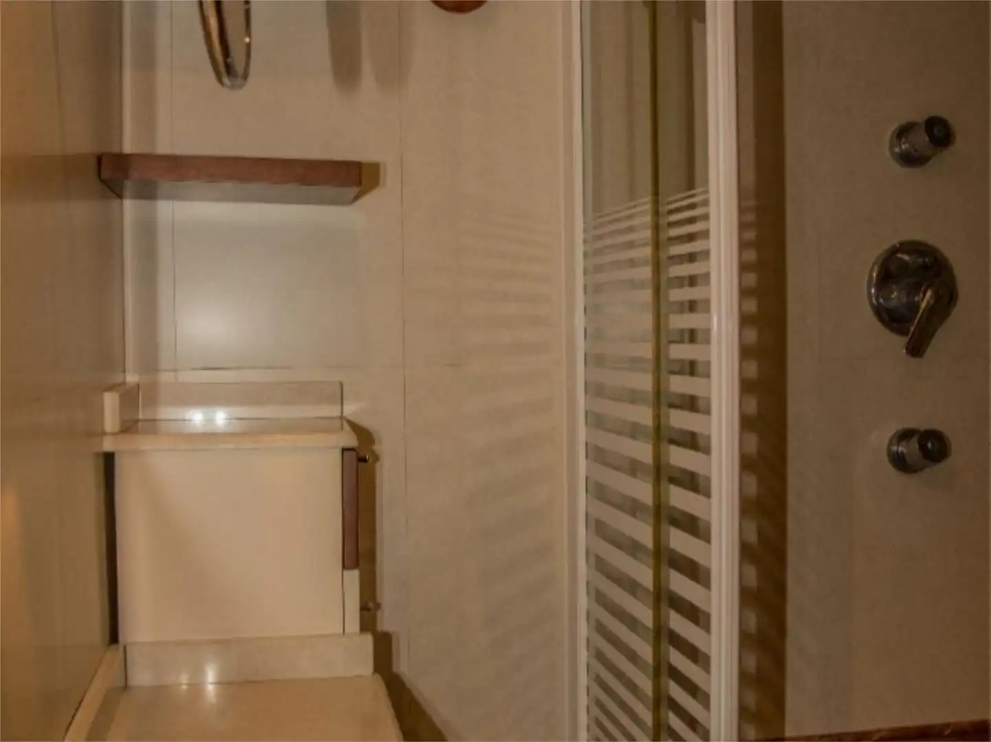 Piso en venta en Los Chopos Etorbidea, 39, Neguri Baño de Piso en venta en Getxo con Balcón