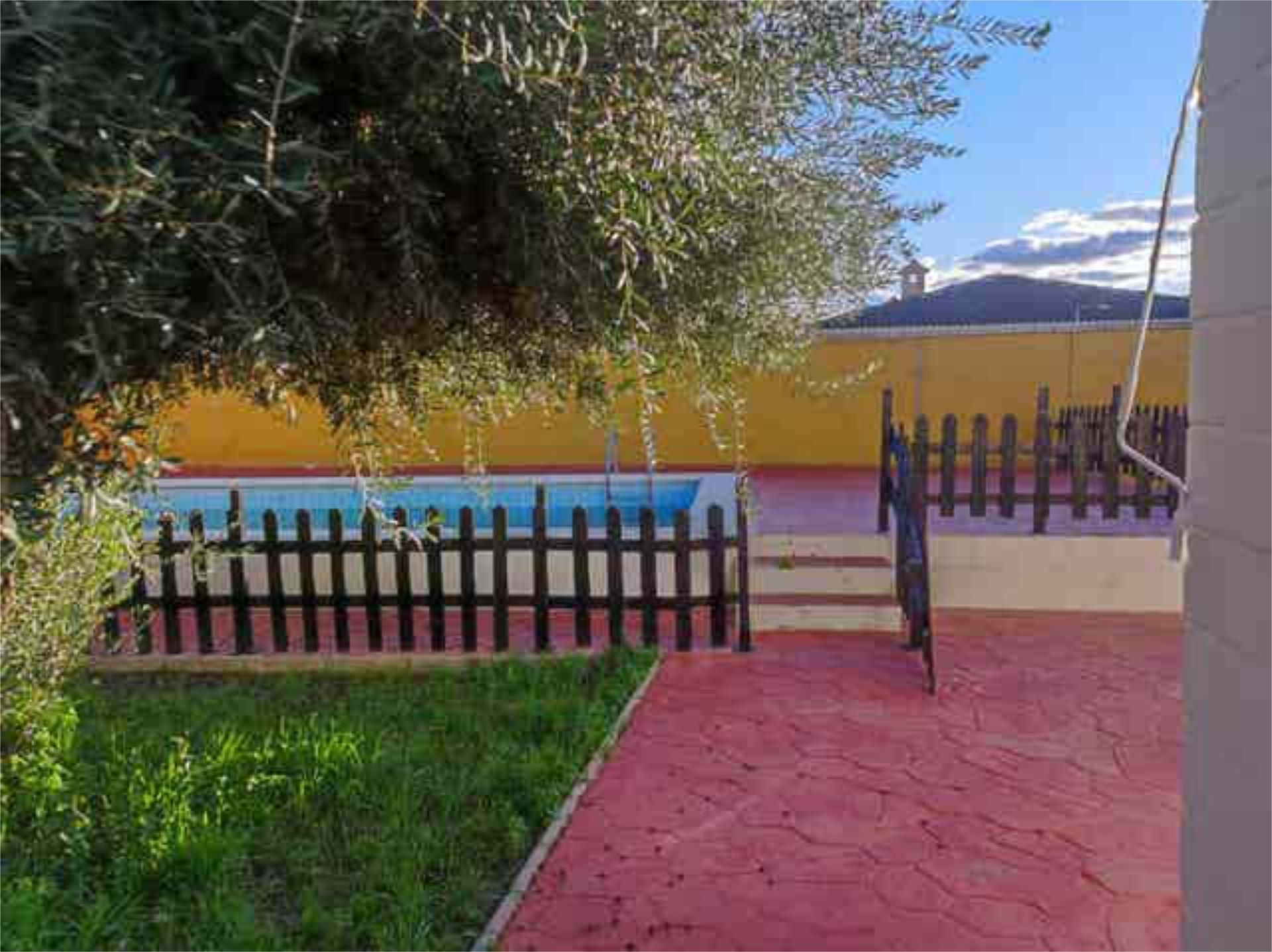 Single-family semi-detached for rent in Carmona Single-family semi-detached for rent in Carmona