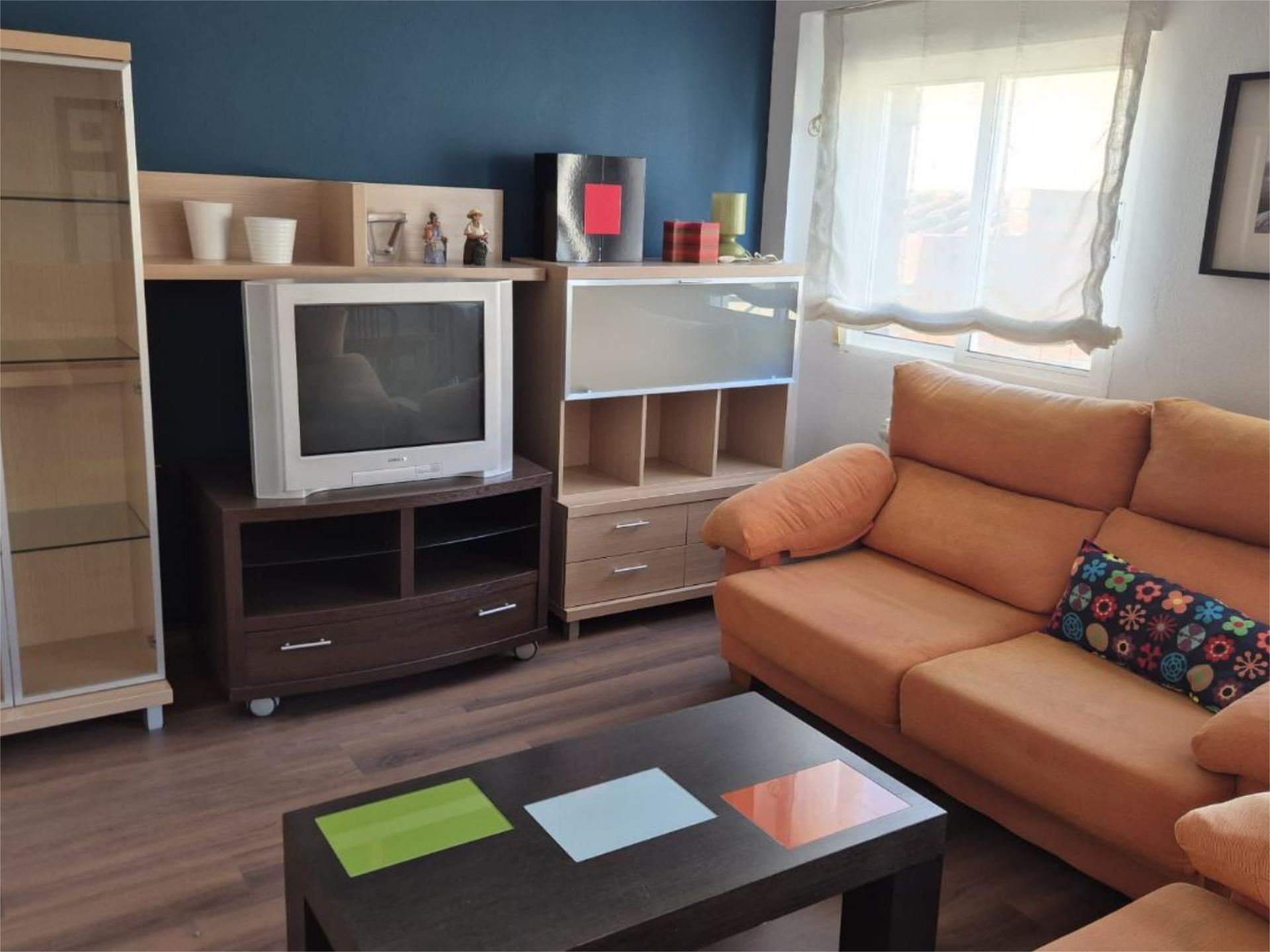 Living room of Flat for sale in  Zaragoza Capital  with Air Conditioner, Heating and Parquet flooring