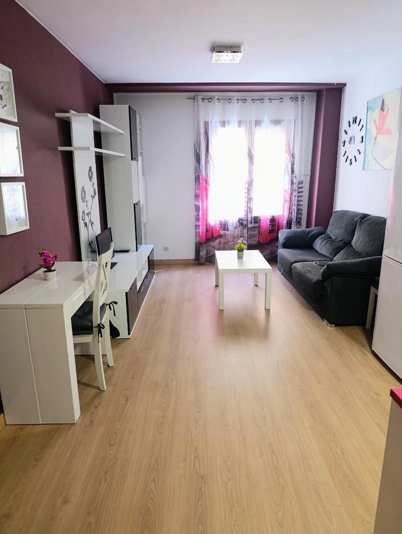 Sala de estar de Piso en venta en  Zaragoza Capital con Aire acondicionado y Balcón