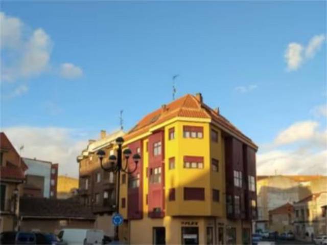 Piso en Venta en Calle Pocico, 33 en Benavente
