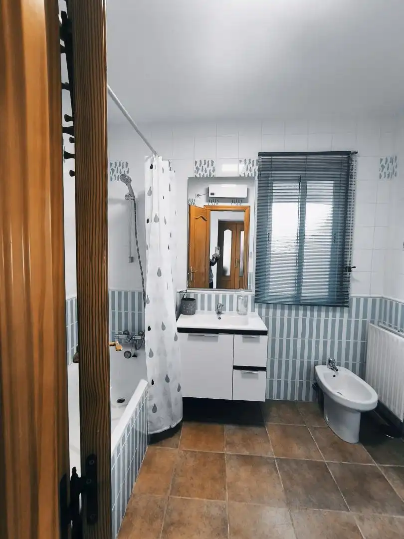 Casa o chalet en venta en Calle Faisanes, 3, Nambroca Baño de Casa o chalet en venta en Nambroca con Aire acondicionado, Terraza y Piscina