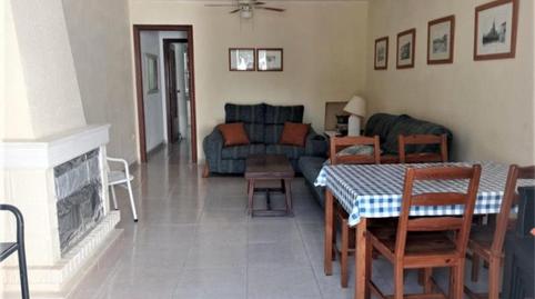 Foto 4 de Casa adosada en venta en Calle Los Rosales, 76, La Zenia, Orihuela