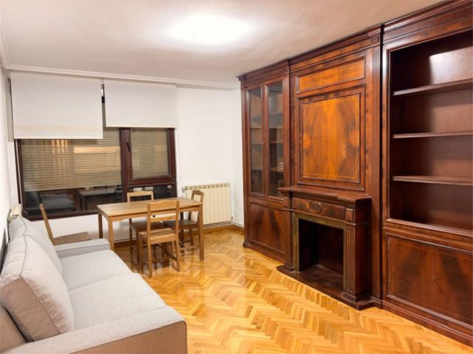Flat for rent in Calle Colón, 40, Centro
