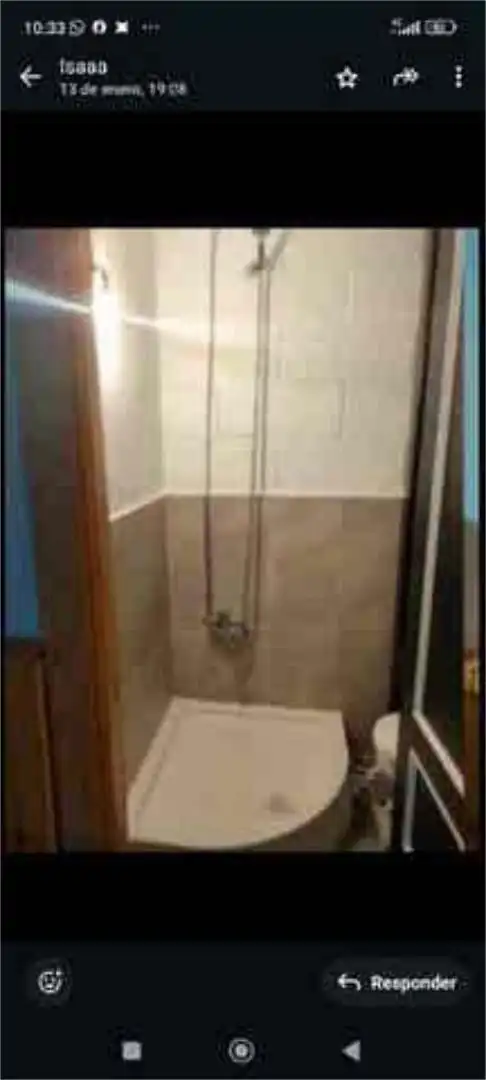 Badezimmer von Fabrikhallen zur Miete in Huelva mit Klimaanlage