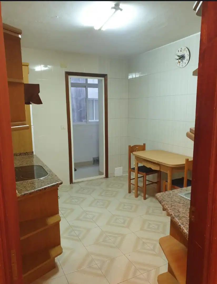 Flat for rent in Avenida Rosalía de Castro, 78, O Milladoiro Flat for rent in Avenida Rosalía de Castro, 78, O Milladoiro
