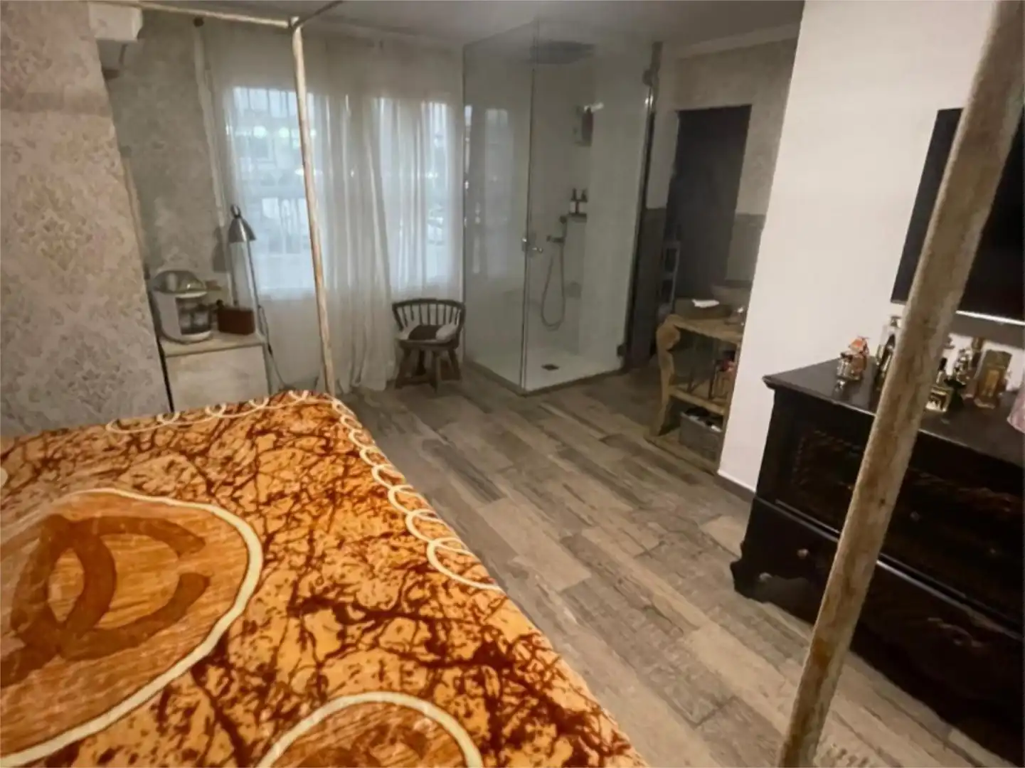 Pis de lloguer a Carrer de Marbella, Les Maravelles Dormitori de Pis de lloguer en Palma de Mallorca amb Aire condicionat, Calefacció i Piscina