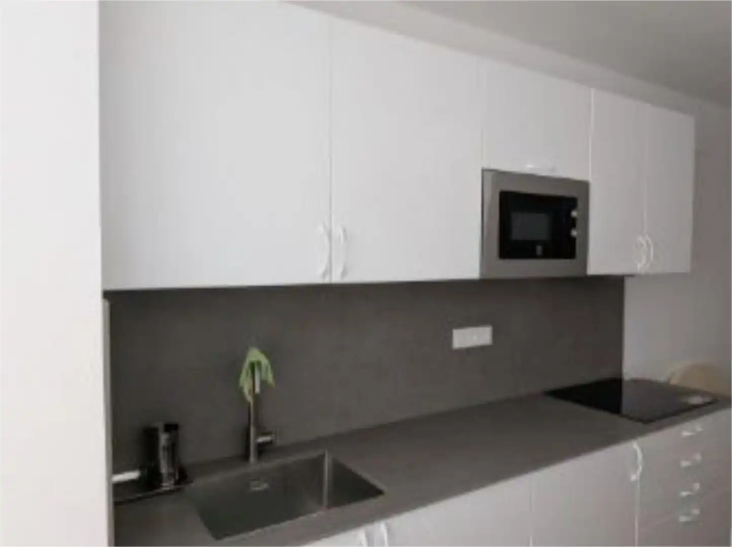Loft zur Miete in Avinguda Marquès de Montoliu, Nou Eixample Nord Küche von Loft zur Miete in Tarragona mit Klimaanlage, Heizung und Privatgarten