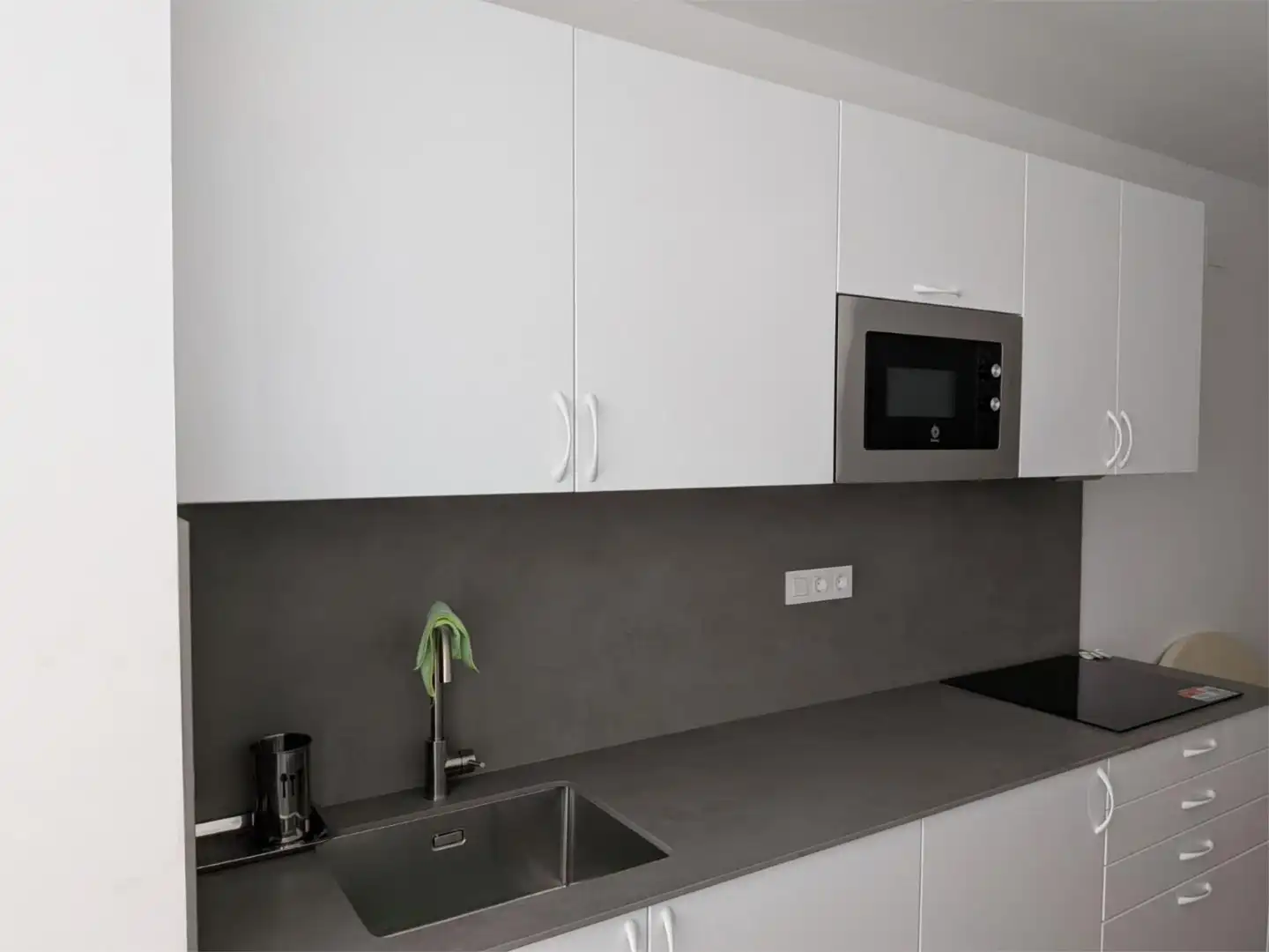 Loft zur Miete in Avinguda Marquès de Montoliu, Nou Eixample Nord Küche von Loft zur Miete in Tarragona mit Klimaanlage, Heizung und Privatgarten