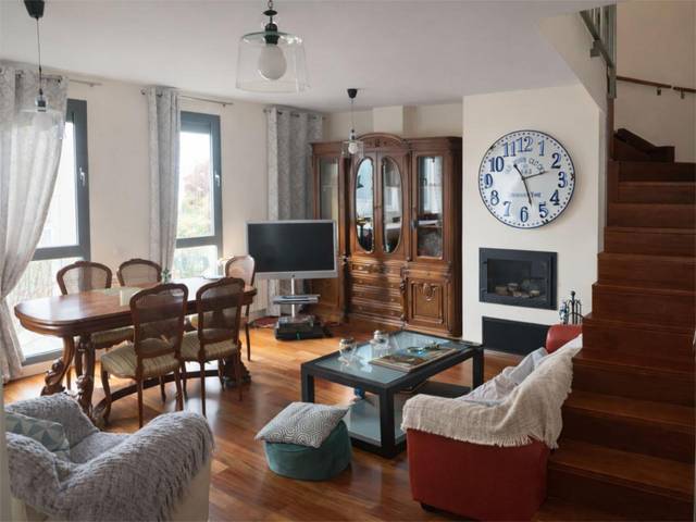 Dúplex en Venta en Calle Mirador del Valle, 5 en Las Margas Golf - Latas