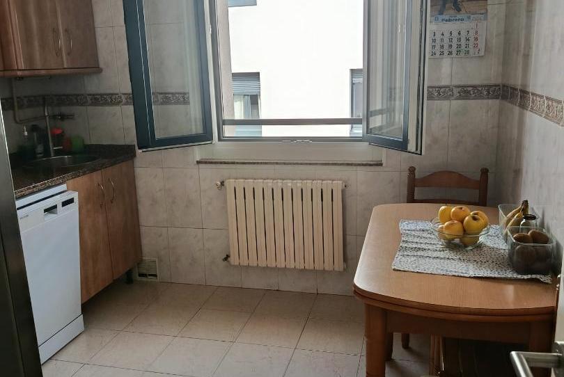 Pis en venda a Calle Los Claveles, 5, HUCA - La Cadellada, Oviedo - imatge 1 Foto 1 de Pis en venda a Calle Los Claveles, 5, HUCA - La Cadellada, Oviedo