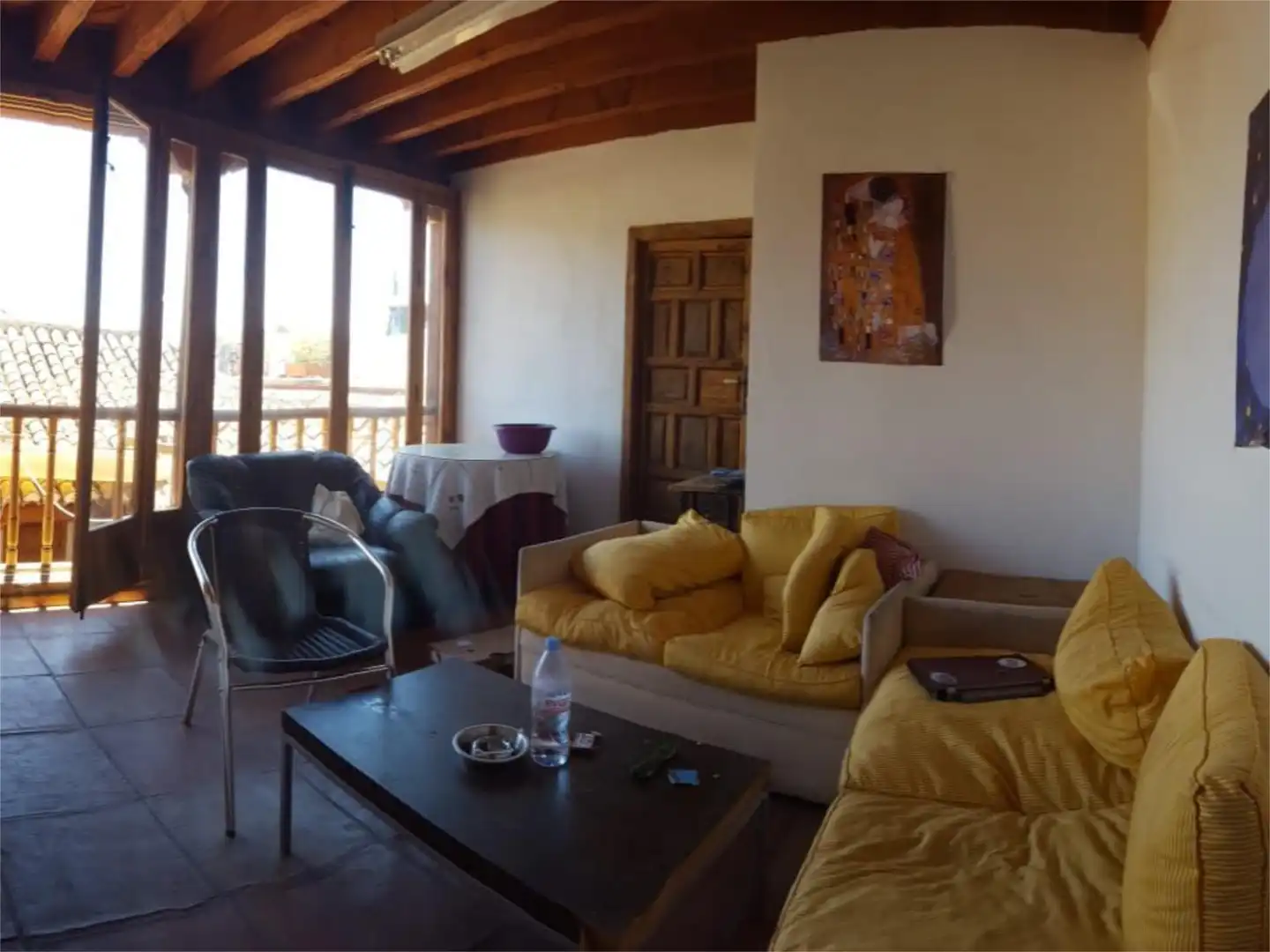 Sala de estar de Casa adosada para compartir en Granada con Aire acondicionado, Calefacción y Jardín privado