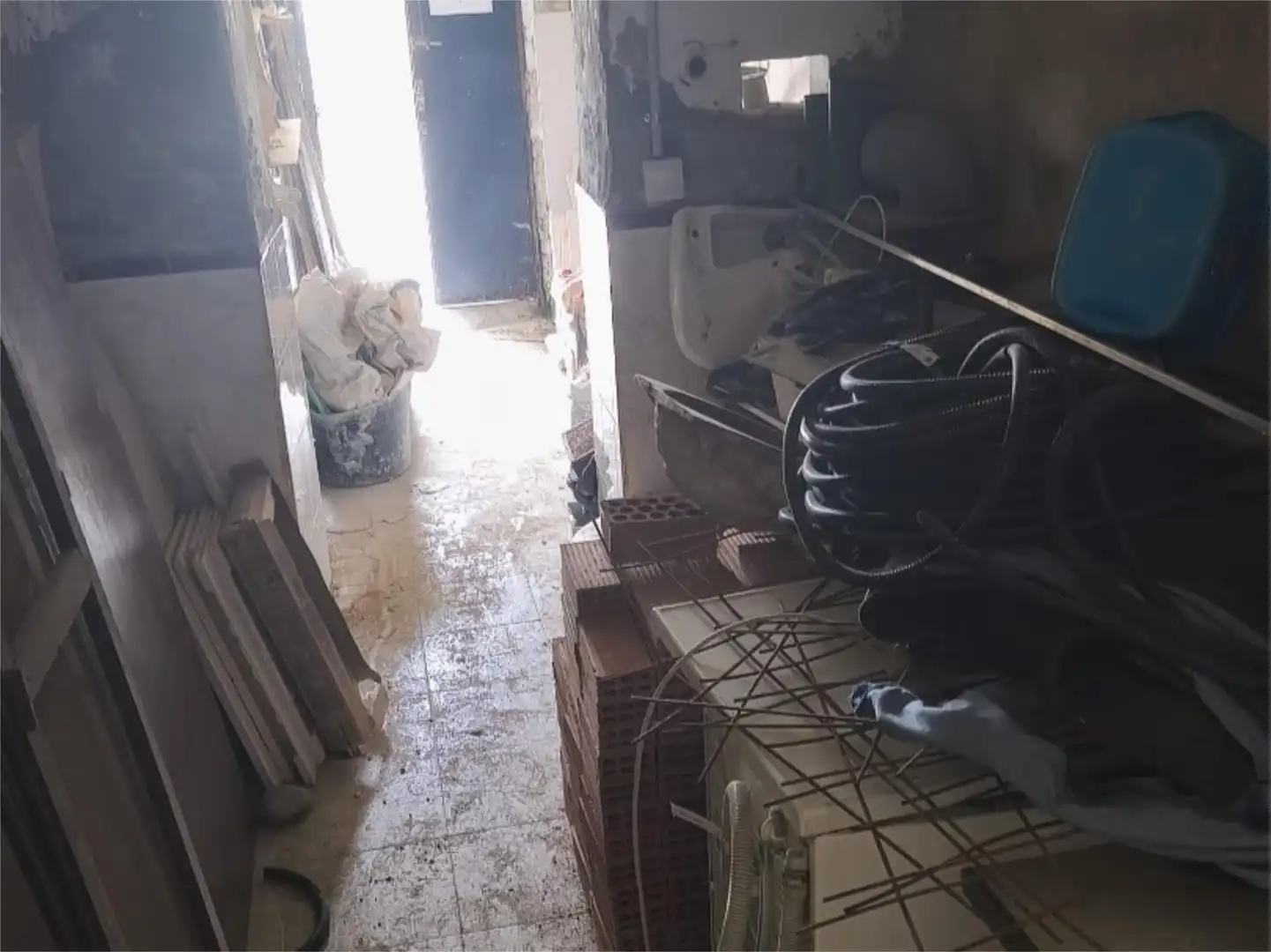 Casa adosada en venda a Calle Santa Marta, 15, La Algaba Casa adosada en venda en La Algaba