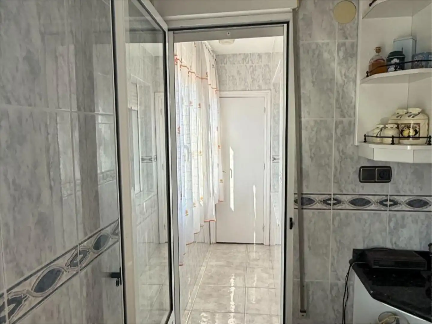 Piso en venta en Calle Ramón y Cajal, 22, La Robla Baño de Piso en venta en La Robla con Calefacción, Terraza y Trastero