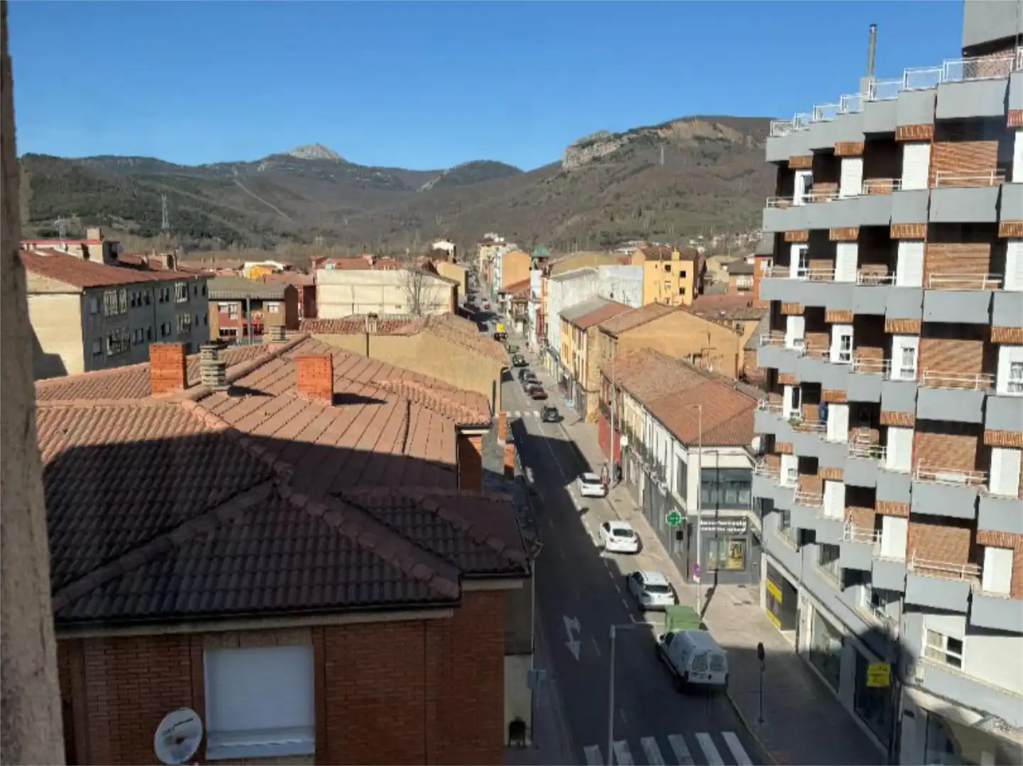 Piso en venta en Calle Ramón y Cajal, 22, La Robla Vista exterior de Piso en venta en La Robla con Calefacción, Terraza y Trastero