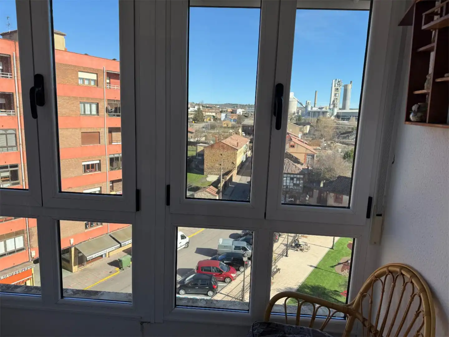 Piso en venta en Calle Ramón y Cajal, 22, La Robla Vista exterior de Piso en venta en La Robla con Calefacción, Terraza y Trastero