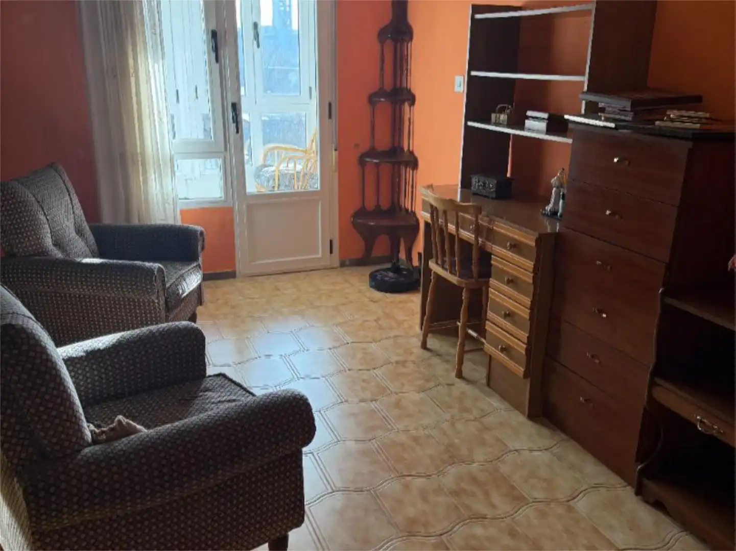 Piso en venta en Calle Ramón y Cajal, 22, La Robla Sala de estar de Piso en venta en La Robla con Calefacción, Terraza y Trastero