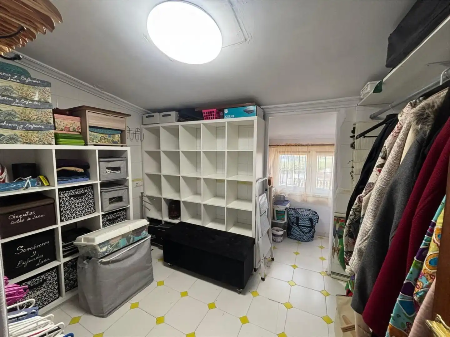 Wohnung zum Verkauf in Carrión de los Céspedes mit Klimaanlage, Heizung und Privatgarten