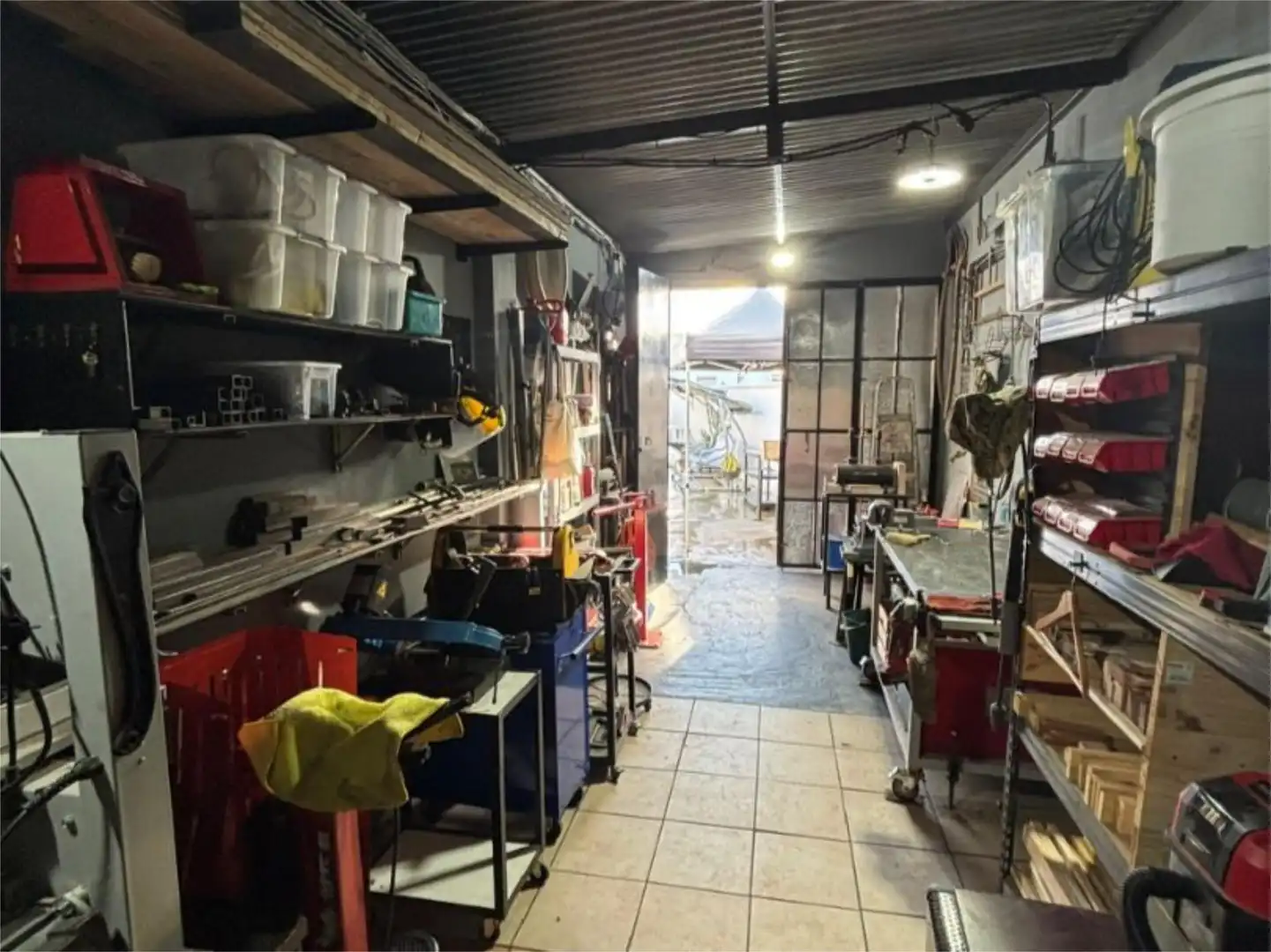 Wohnung zum Verkauf in Carrión de los Céspedes mit Klimaanlage, Heizung und Privatgarten