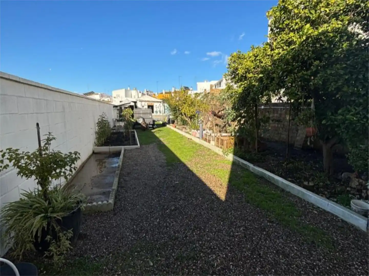 Garten von Wohnung zum Verkauf in Carrión de los Céspedes mit Klimaanlage, Heizung und Privatgarten