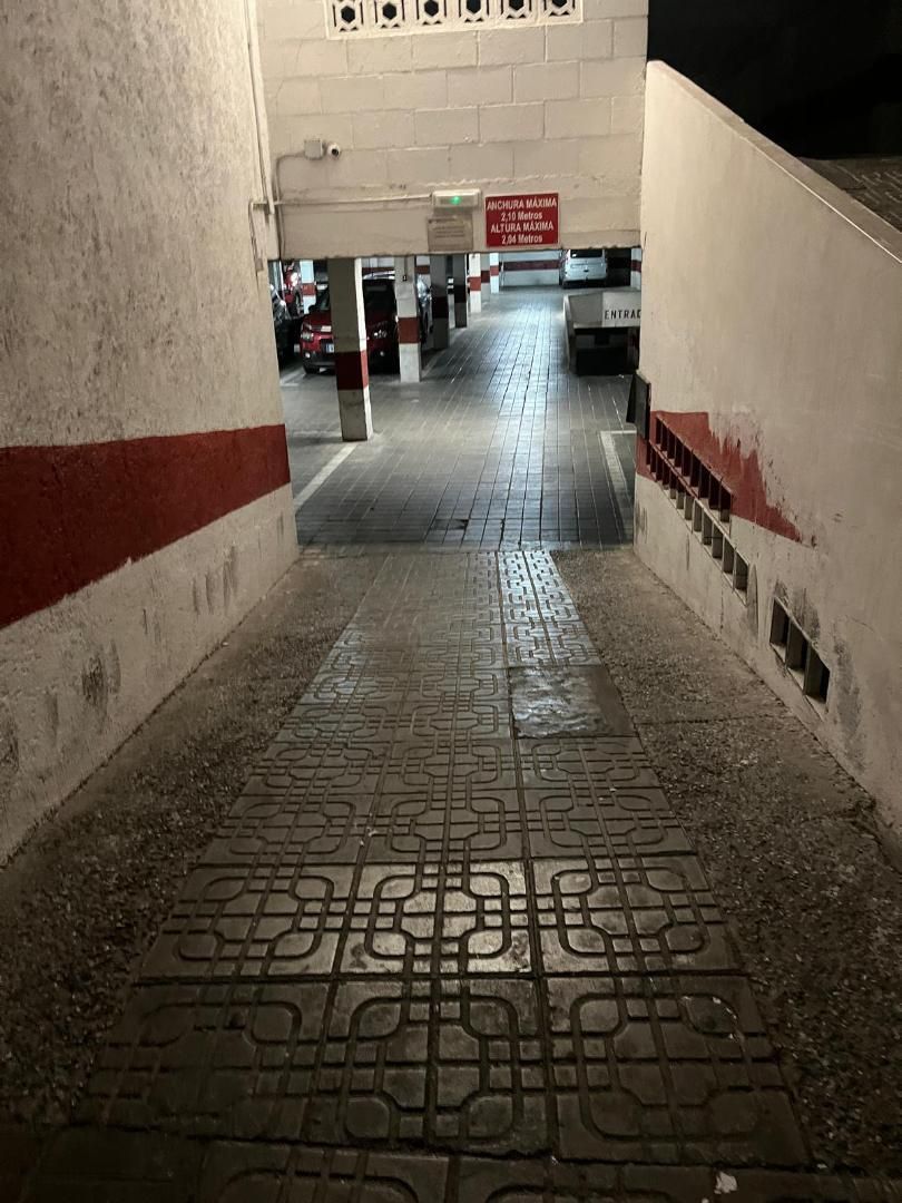 Garage for rent in  Granada Capital
