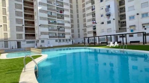 Foto 2 de Apartamento de alquiler en Carrer de la Ràbida, 1, Playa de Gandia, Gandia