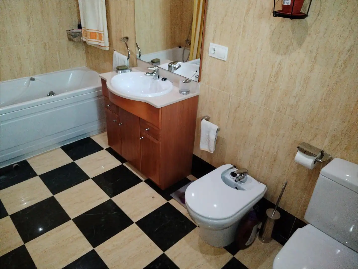 Wohnung zum Verkauf in Sector Sector R-2, 8, Nájera Badezimmer von Wohnung zum Verkauf in Nájera mit Klimaanlage, Heizung und Privatgarten