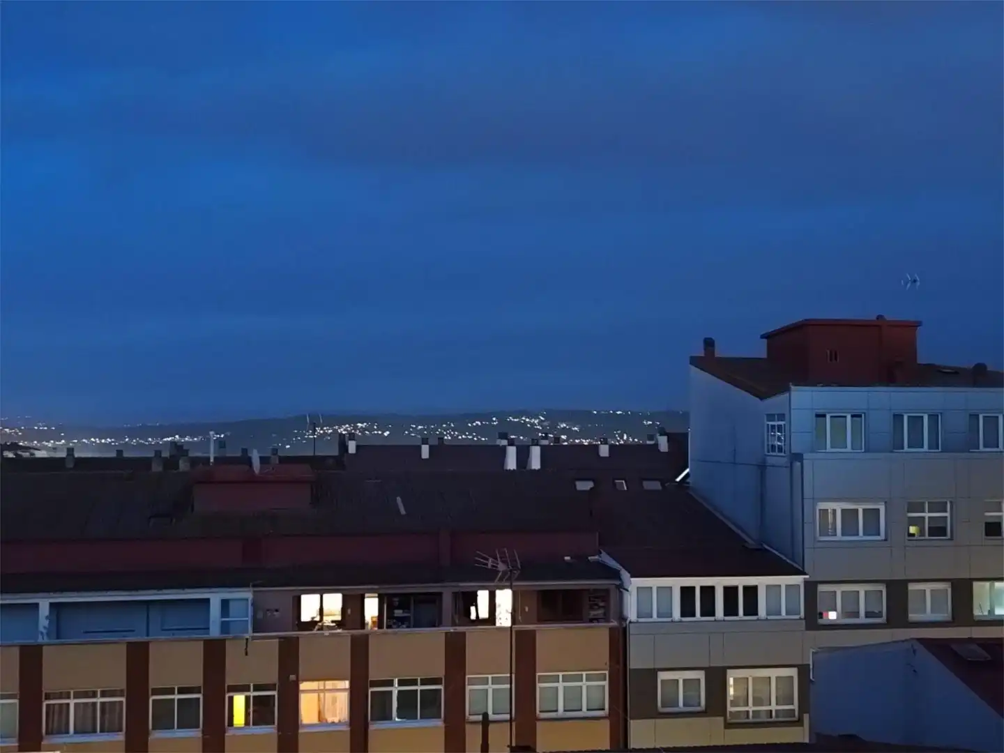Piso en venta en Avenida Casanova de Eirís, 27, Los Castros - Castrillón Vista exterior de Piso en venta en A Coruña Capital con Calefacción, Parquet y Amueblado