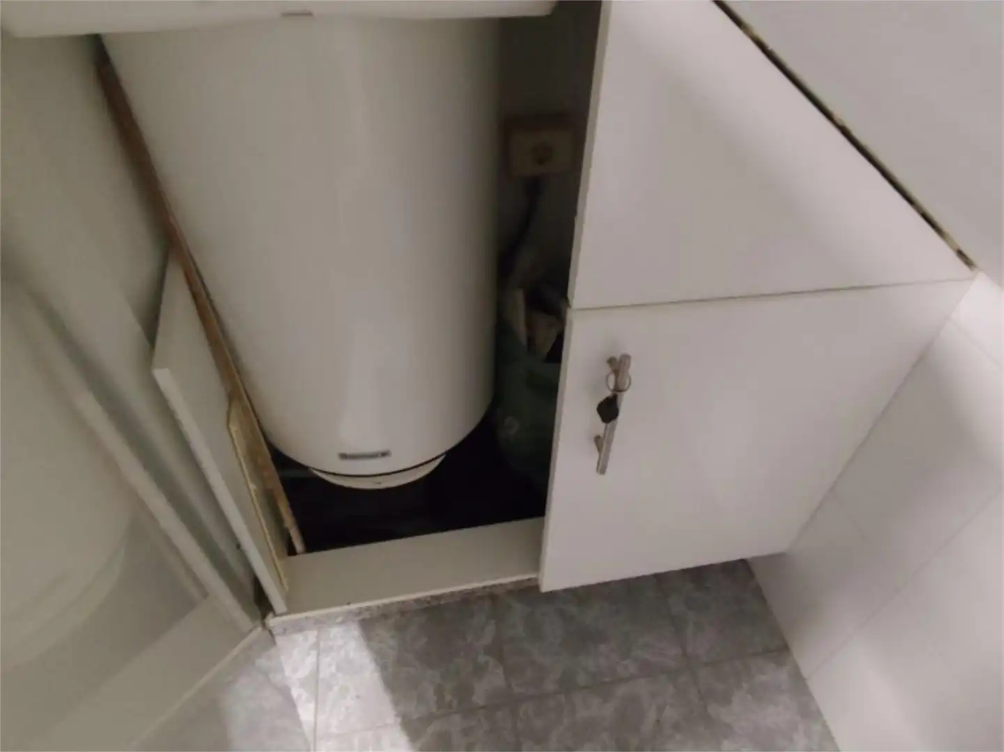 Piso en venta en Avenida Casanova de Eirís, 27, Los Castros - Castrillón Cocina de Piso en venta en A Coruña Capital con Calefacción, Parquet y Amueblado