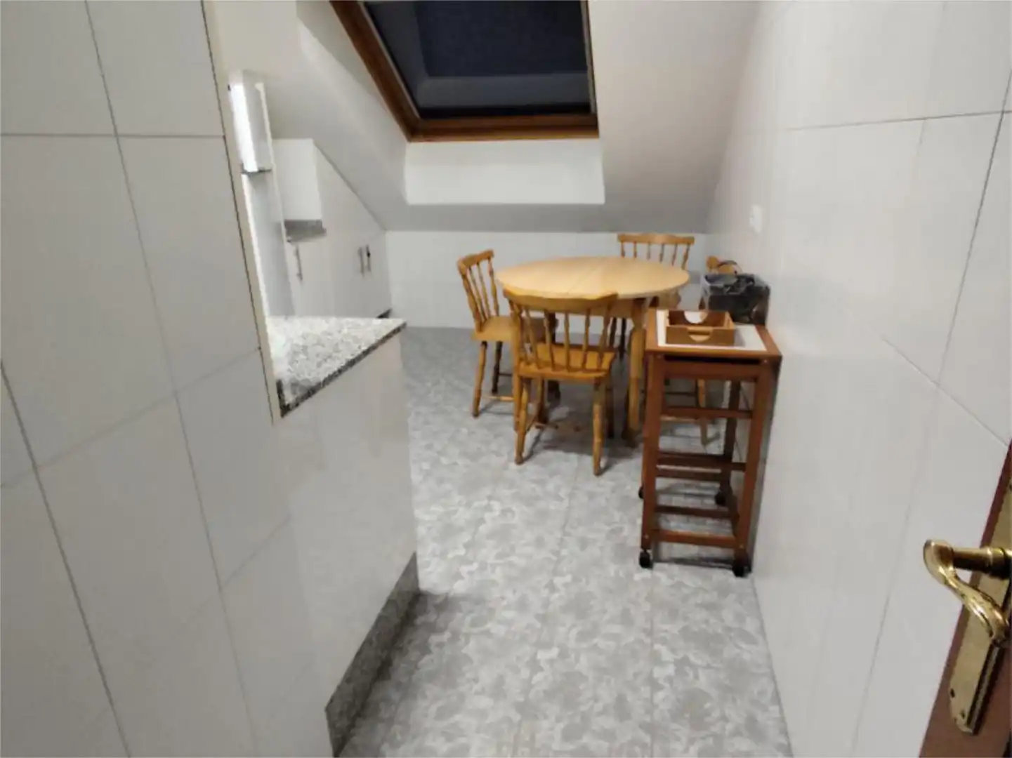 Piso en venta en Avenida Casanova de Eirís, 27, Los Castros - Castrillón Cocina de Piso en venta en A Coruña Capital con Calefacción, Parquet y Amueblado