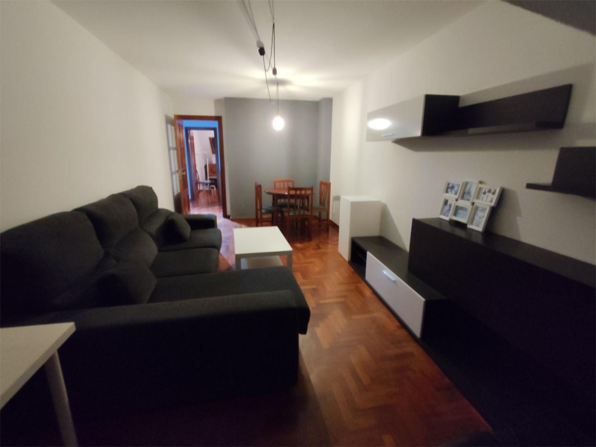 Living room of Apartment for sale in A Coruña Capital   with Heating, Parquet flooring and Furnished