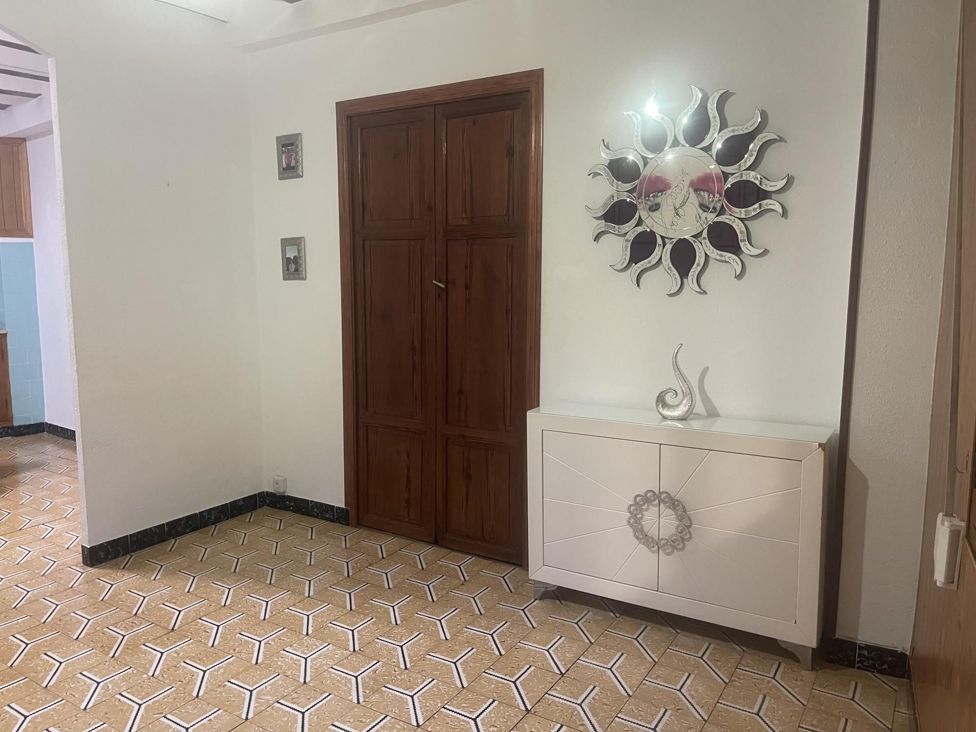 Wohnung zum Verkauf in Atzeneta d'Albaida mit Klimaanlage, Terrasse und Abstellraum