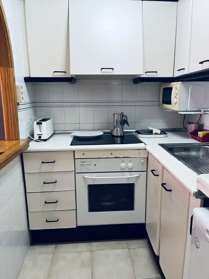 Flat for rent in Edif.playa, 12, Mil Palmeras Flat for rent in Edif.playa, 12, Mil Palmeras