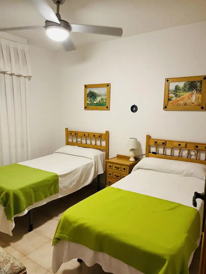 Flat for rent in Edif.playa, 12, Mil Palmeras Flat for rent in Edif.playa, 12, Mil Palmeras