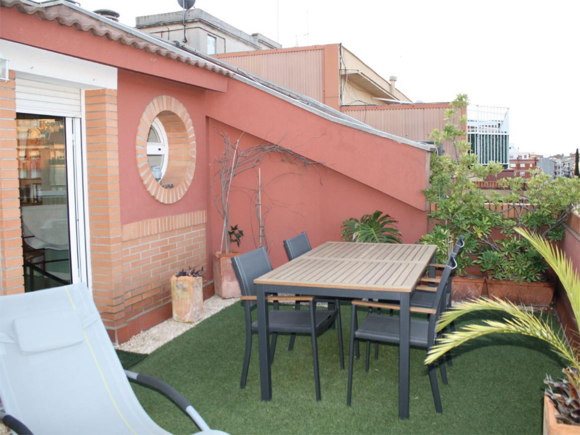 Terrasse von Dachboden zum Verkauf in Sant Vicenç Dels Horts mit Klimaanlage, Terrasse und Balkon