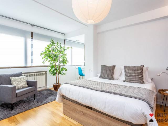 Piso en Alquiler en Calle de Víctor de la Serna, 26 en Hispanoamérica - Bernabéu