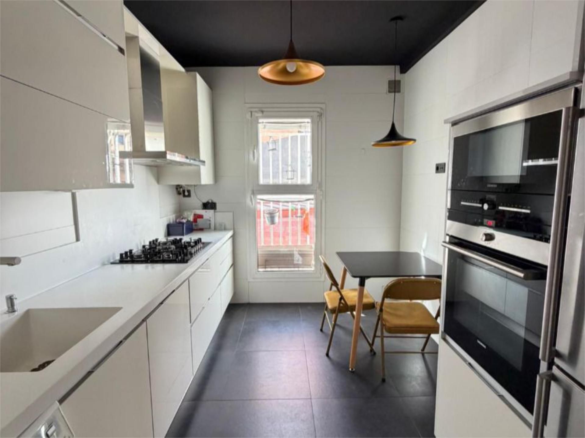 Küche von Wohnung zur Miete in  Madrid Capital mit Klimaanlage