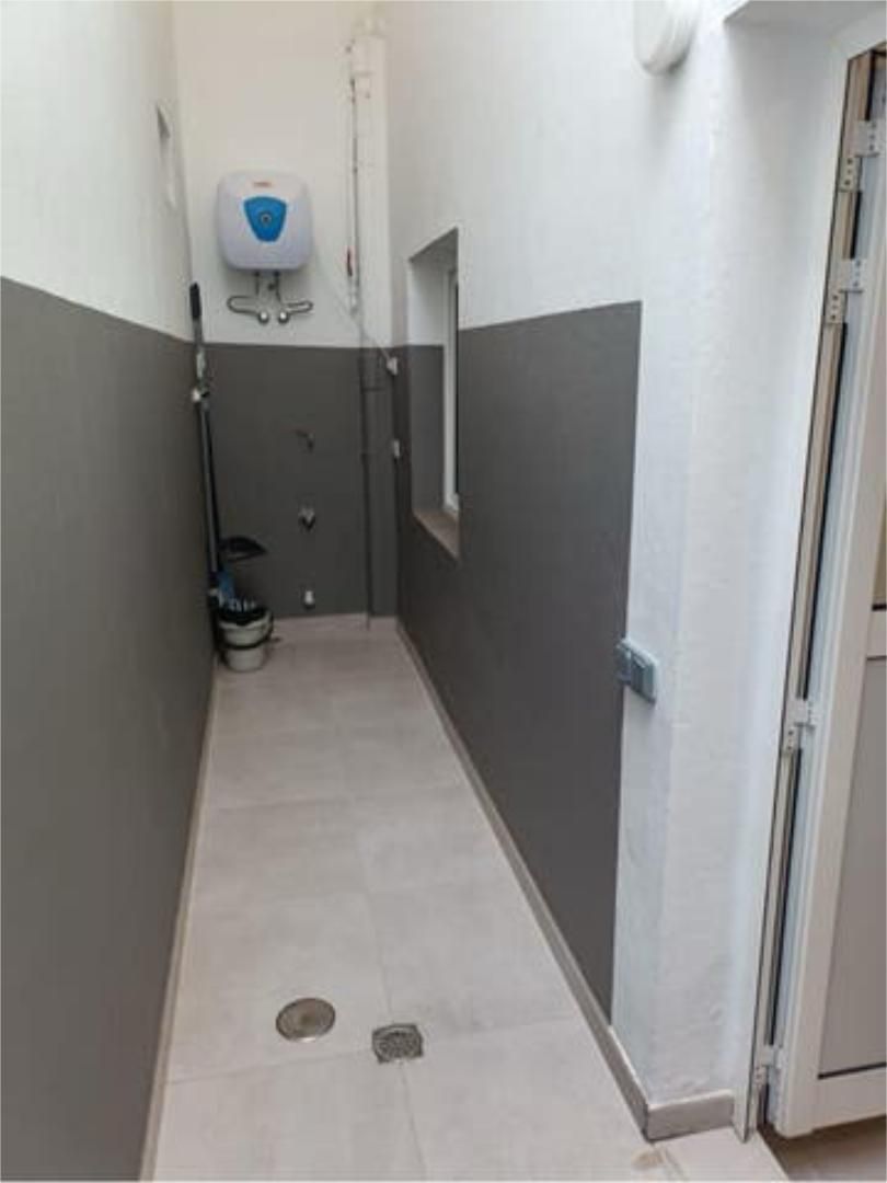 Bany de Pis de lloguer en Telde amb Moblat