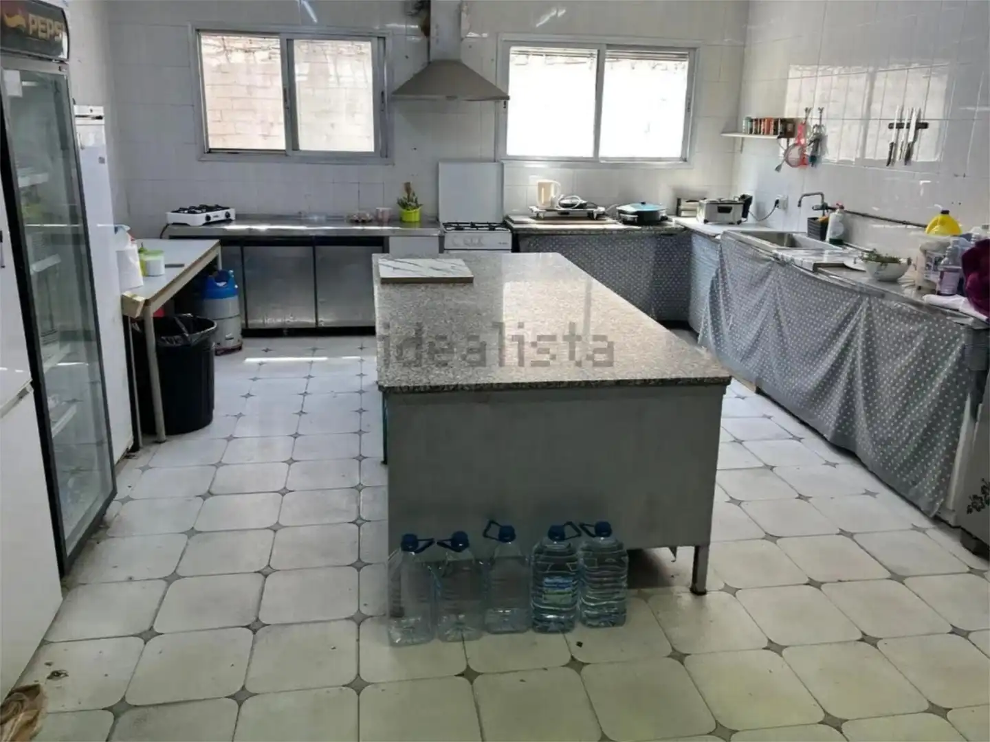 Flat for sale in Carrer de la Torre Bovera, 12, Sant Andreu de la Barca Kitchen of Flat for sale in Sant Andreu de la Barca with Air Conditioner, Heating and Private garden