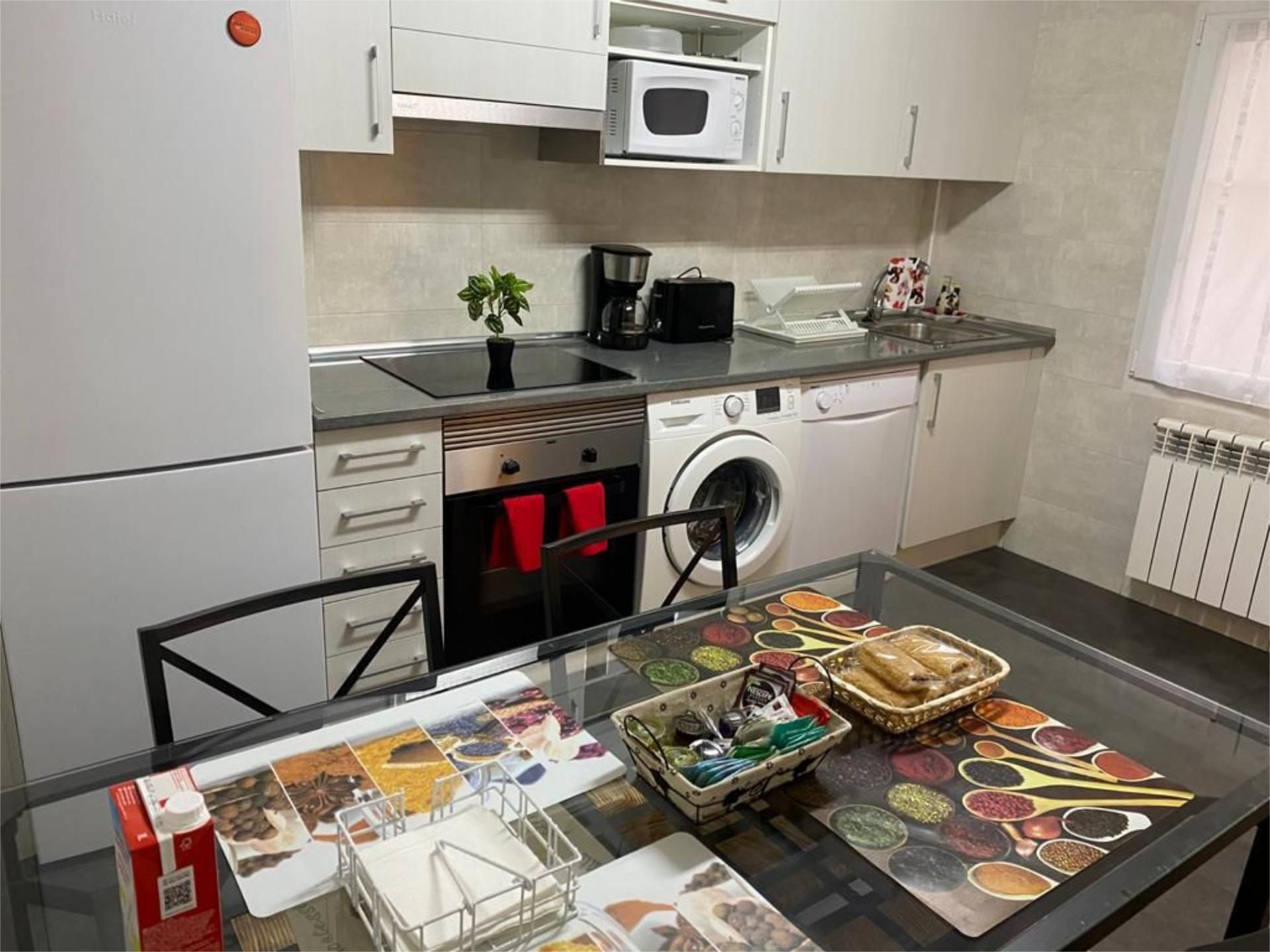 Kitchen of Flat for rent in Gijón   with Heating, Parquet flooring and Furnished