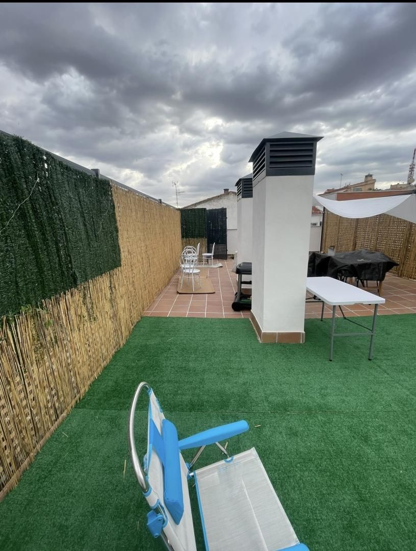 Piso de alquiler en Calle Santa Teresita del Niño Jesús, 73, Barrio Blanco Terraza de Piso de alquiler en Salamanca Capital con Calefacción, Terraza y Amueblado