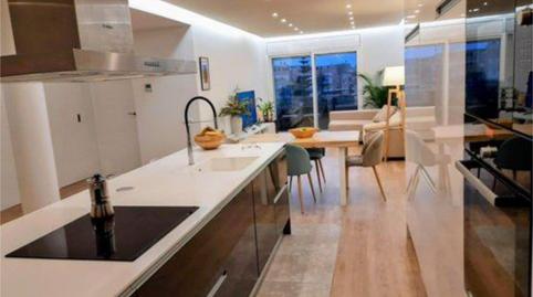 Foto 2 de Pis per a compartir a Avinguda de la Constitució, 185, Centre, Castelldefels