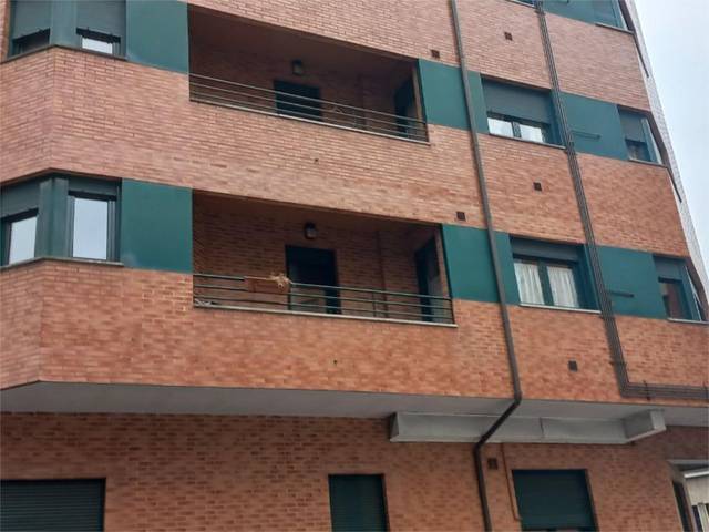 Piso en Venta en Calle Doce de Octubre, 43 en Requejo - Rozaes - Oñón