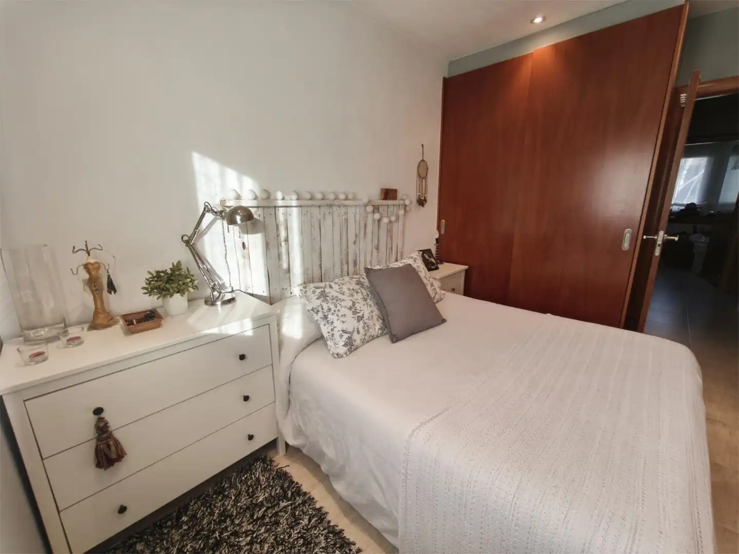 Casa adosada en venta en Carrer de Rector de Vallfogona, 51, Estadi - Santa Anna Habitación de Casa adosada en venta en Vic con Calefacción, Terraza y Balcón