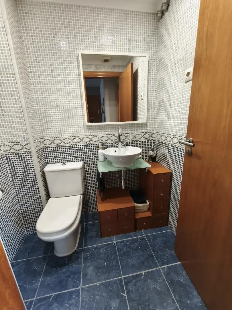 Casa adosada en venta en Carrer de Rector de Vallfogona, 51, Estadi - Santa Anna Baño de Casa adosada en venta en Vic con Calefacción, Terraza y Balcón
