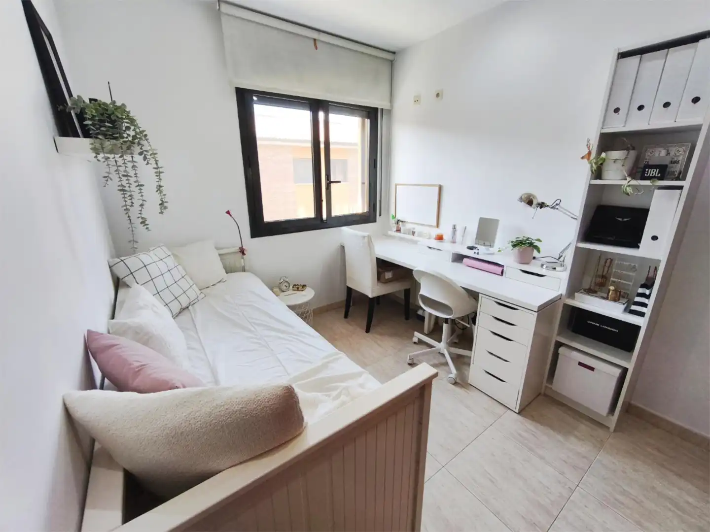 Casa adosada en venta en Carrer de Rector de Vallfogona, 51, Estadi - Santa Anna Habitación de Casa adosada en venta en Vic con Calefacción, Terraza y Balcón