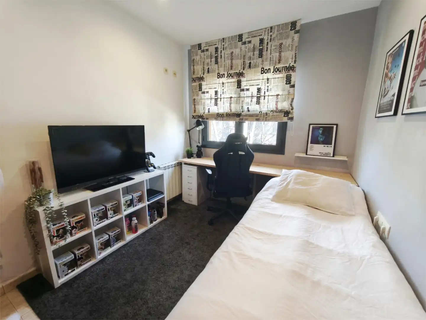 Casa adosada en venta en Carrer de Rector de Vallfogona, 51, Estadi - Santa Anna Habitación de Casa adosada en venta en Vic con Calefacción, Terraza y Balcón